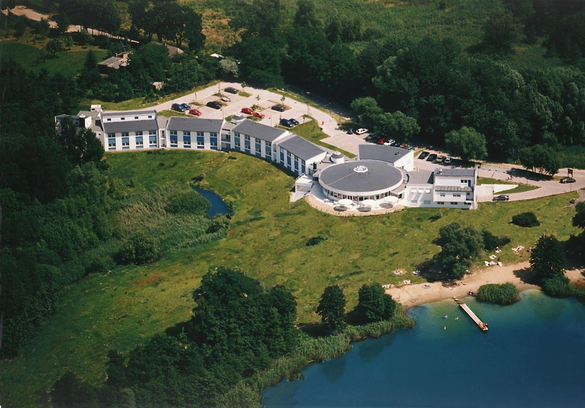 Seehotel Luisenhof Falkenhagen  Exterior foto